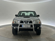 2004 Nissan King Cab - Image 2 - Thumbnail