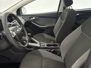2011 Ford Focus - Image 13 - Thumbnail