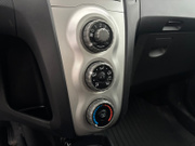 2007 Toyota Yaris - Image 18 - Thumbnail
