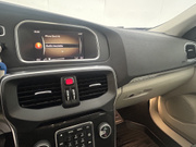 2017 Volvo V40 Cross Country - Image 22 - Thumbnail