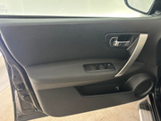 2009 Nissan Qashqai - Image 14 - Thumbnail