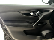 2016 Nissan Qashqai - Image 12 - Thumbnail