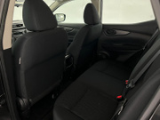 2015 Nissan Qashqai - Image 12 - Thumbnail