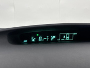 2010 Toyota Prius - Image 27 - Thumbnail