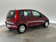 2005 Mitsubishi Colt - Image 5 - Thumbnail