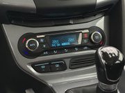 2012 Ford Focus - Image 15 - Thumbnail
