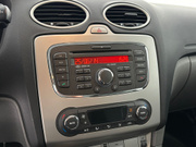2010 Ford Focus - Image 19 - Thumbnail