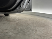 2010 Toyota Prius - Image 10 - Thumbnail