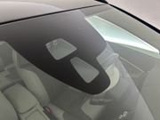 2017 Volvo V40 Cross Country - Image 9 - Thumbnail