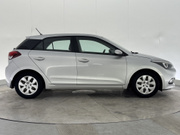 2016 Hyundai i20 - Image 6 - Thumbnail