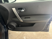 2011 Nissan Qashqai - Image 14 - Thumbnail