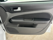 2010 Ford Focus - Image 12 - Thumbnail