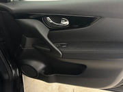2016 Nissan Qashqai - Image 13 - Thumbnail