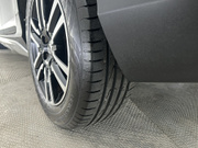 2017 Volvo V40 Cross Country - Image 10 - Thumbnail