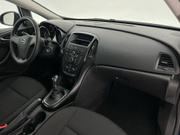 2010 Opel Astra - Image 11 - Thumbnail