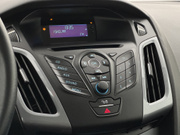 2012 Ford Focus - Image 14 - Thumbnail