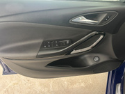 2018 Opel Astra - Image 18 - Thumbnail