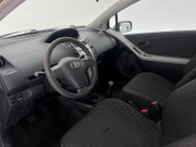 2007 Toyota Yaris - Image 11 - Thumbnail