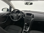 2010 Opel Astra - Image 12 - Thumbnail