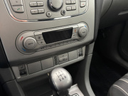 2010 Ford Focus - Image 17 - Thumbnail