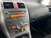 2007 Toyota Auris - Image 13 - Thumbnail