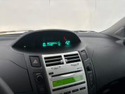 2007 Toyota Yaris - Image 19 - Thumbnail