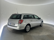 2010 Opel Astra - Image 6 - Thumbnail