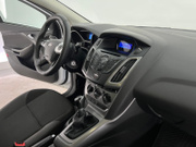 2011 Ford Focus - Image 8 - Thumbnail