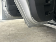 2010 Opel Astra - Image 10 - Thumbnail