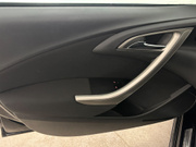 2011 Opel Astra - Image 11 - Thumbnail