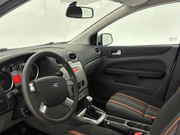 2009 Ford Focus - Image 16 - Thumbnail
