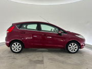 2009 Ford Fiesta - Image 4 - Thumbnail