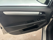 2010 Opel Astra - Image 14 - Thumbnail