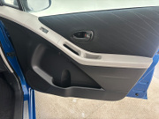 2007 Toyota Yaris - Image 9 - Thumbnail
