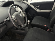 2008 Toyota Yaris - Image 17 - Thumbnail