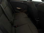 2011 Opel Astra - Image 12 - Thumbnail