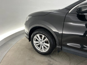 2015 Nissan Qashqai - Image 15 - Thumbnail