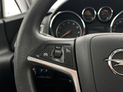2011 Opel Astra - Image 17 - Thumbnail