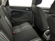 2010 Ford Focus - Image 15 - Thumbnail