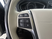 2017 Volvo V40 Cross Country - Image 24 - Thumbnail