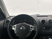 2011 Nissan Qashqai - Image 18 - Thumbnail