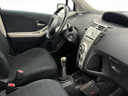 2007 Toyota Yaris - Image 22 - Thumbnail